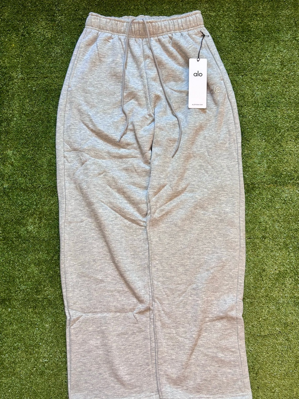 ALO Yoga Light Gray Sweatpants